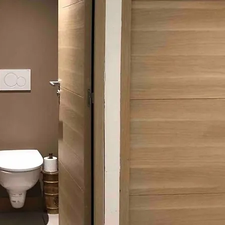 Apartment Mystere