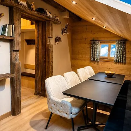 Apartment Mystere, Bel Air